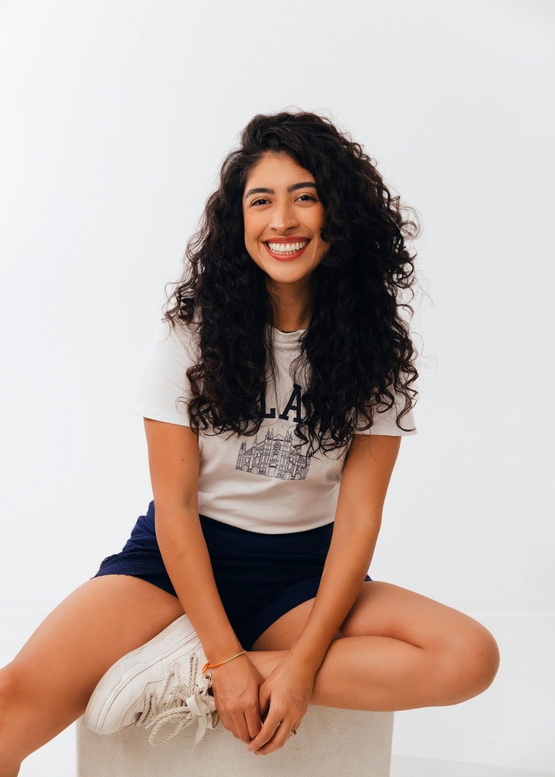 Nora Aparicio